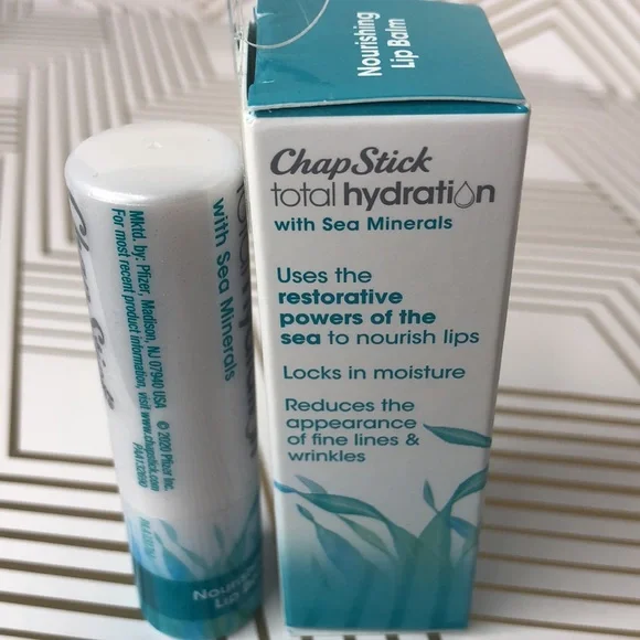 3 ChapStick Total Hydration Nourishing Lip Balm with Sea Minerals, 0.12oz New! - Picture 12 of 14